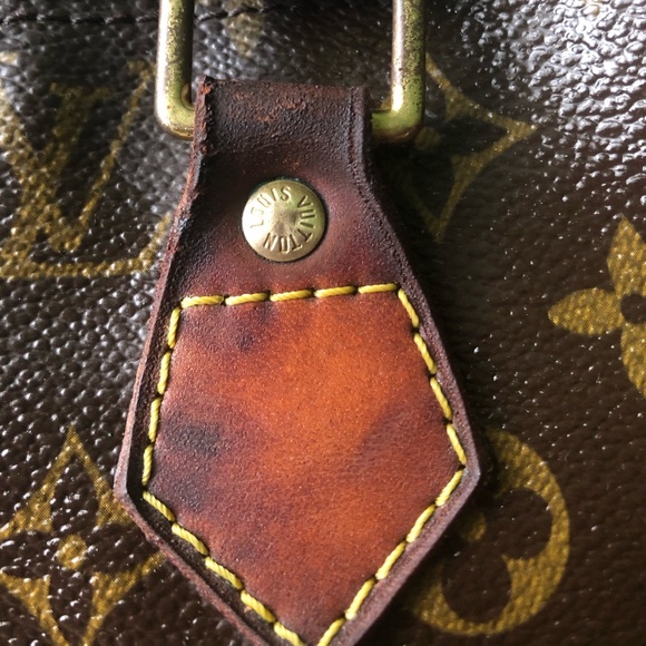 SoLD on IG ⭐️𝕃𝕠𝕦𝕚𝕤 𝕍𝕦𝕚𝕥𝕥𝕠𝕟 𝔸𝕃𝕄𝔸 PM - Picture 13 of 13